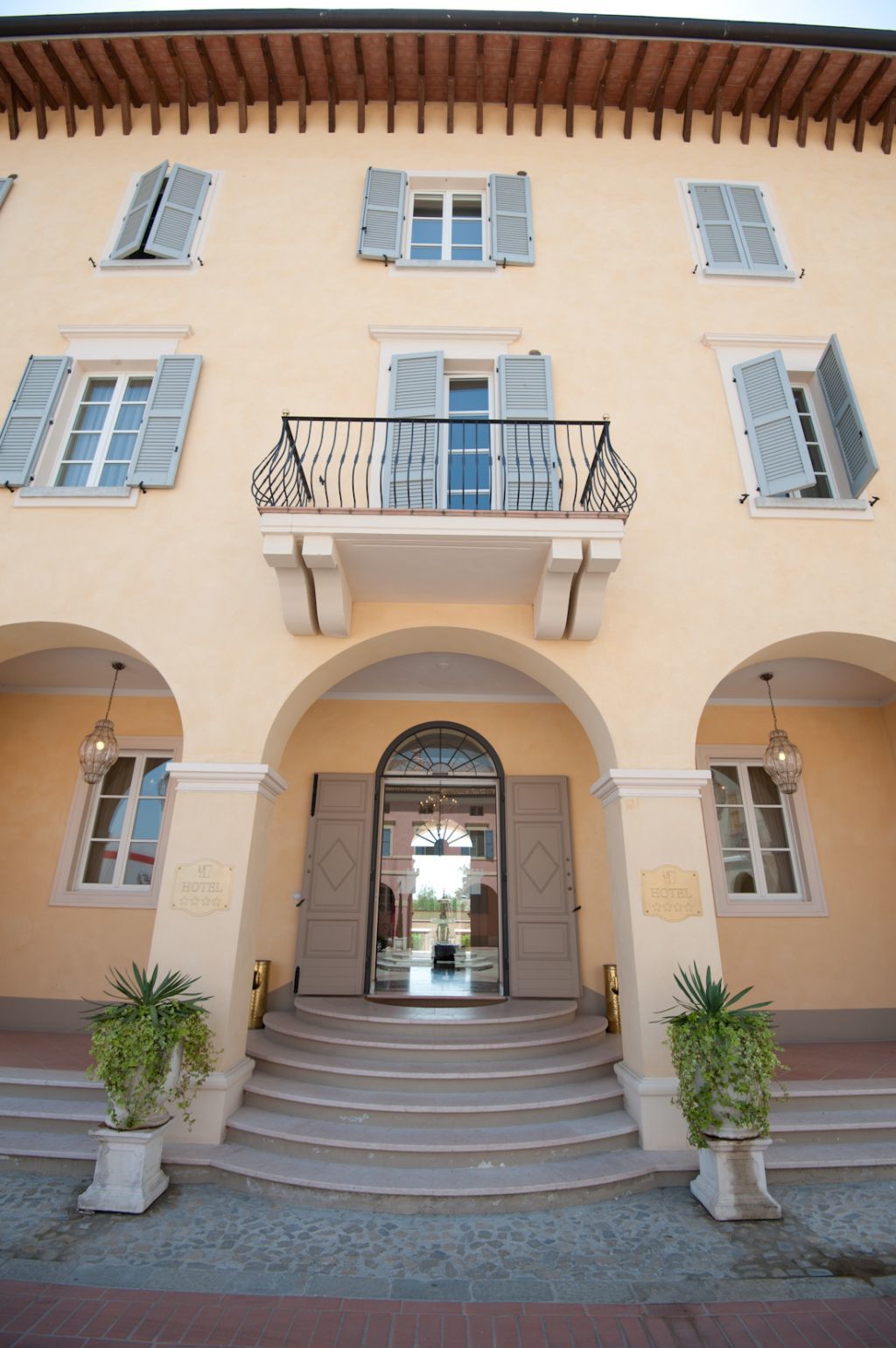 Matilde Di Canossa Golf Spa & Hotel Resort Reggio Emilia Exterior foto